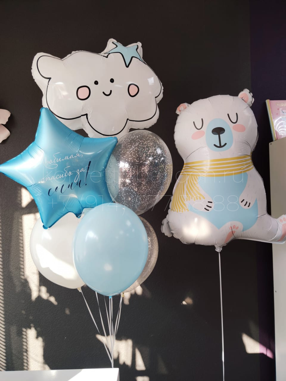 Композиция из гелиевых шаров выписку из роддома