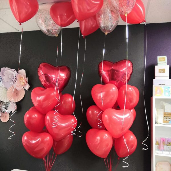 Композиция из гелиевых шаров с сердцами для любимых