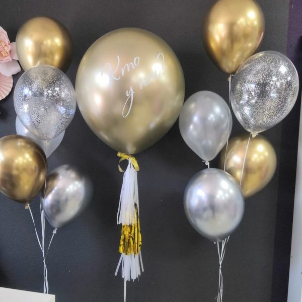 Композиция из гелиевых шаров с шаром гигантом на определение пола