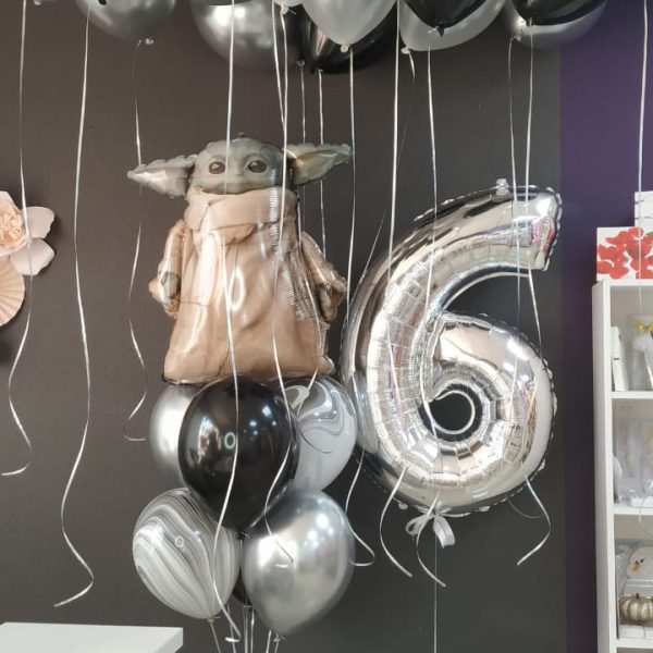 Композиция из гелиевых шаров Звёздные войны на 6 лет