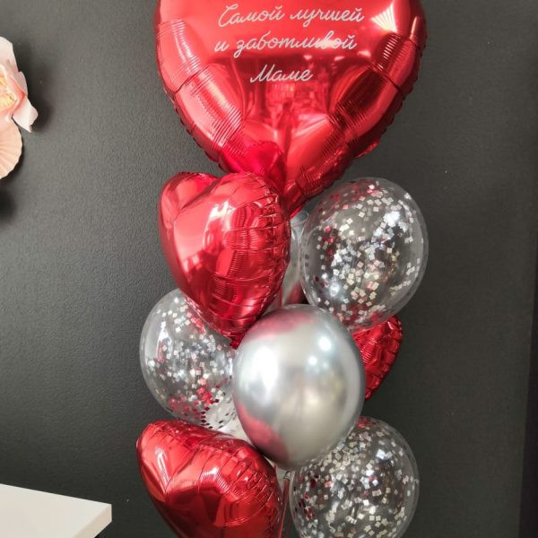 Композиция из гелиевых шаров для Мамы