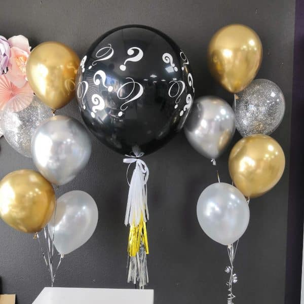 Композиция из гелиевых шаров с шаром гигантом на определение пола