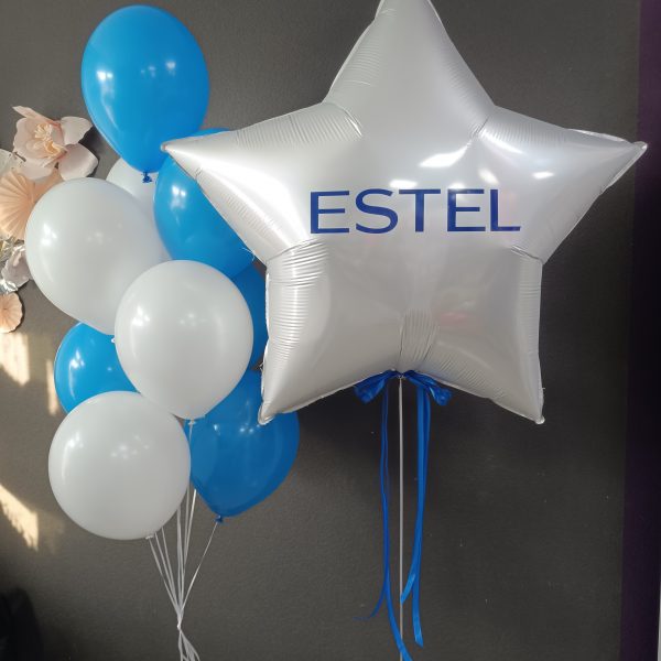 Композиция из гелиевых шаров с логотипом компании