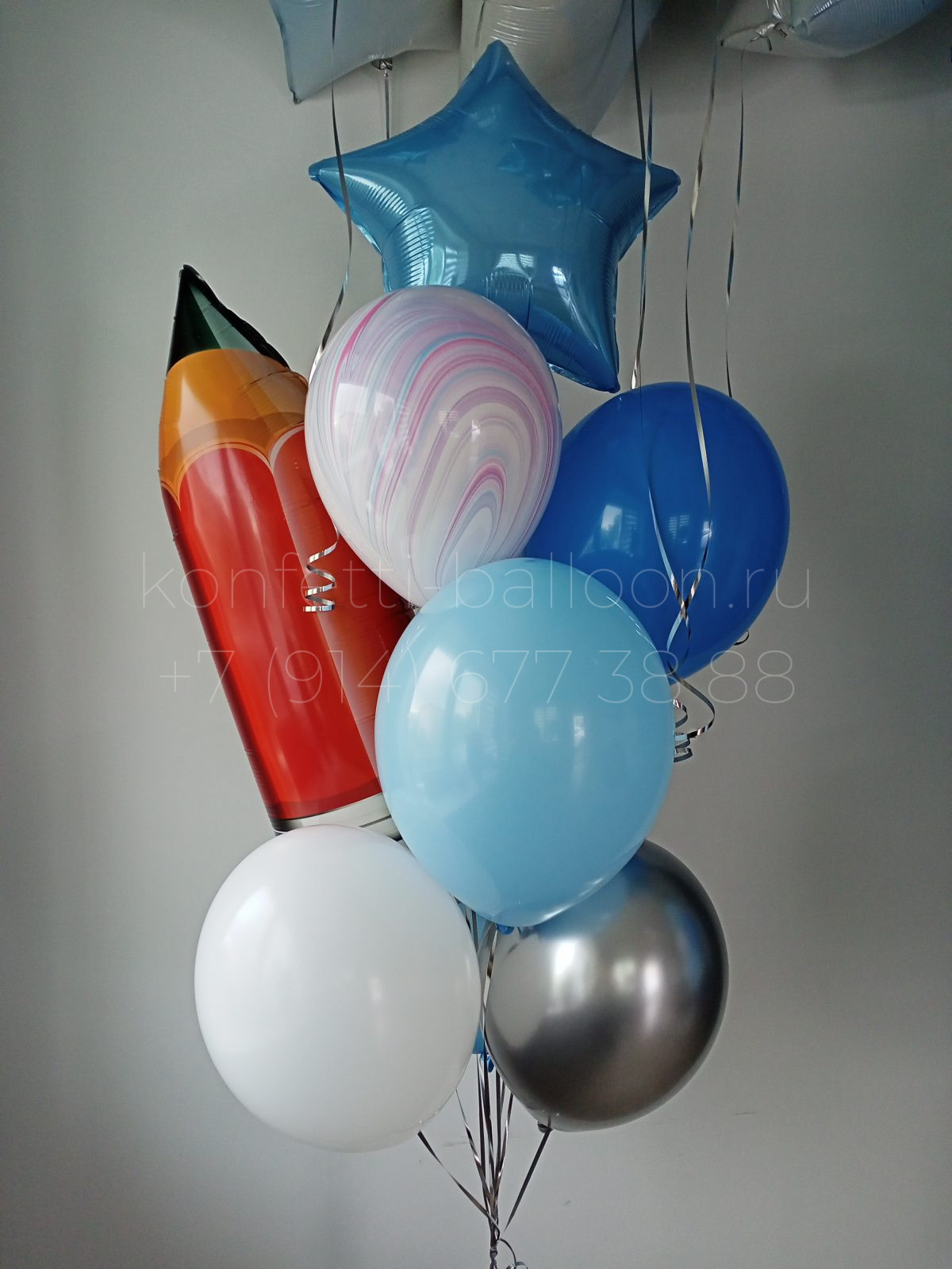 Композиция из гелиевых шаров с карандашом