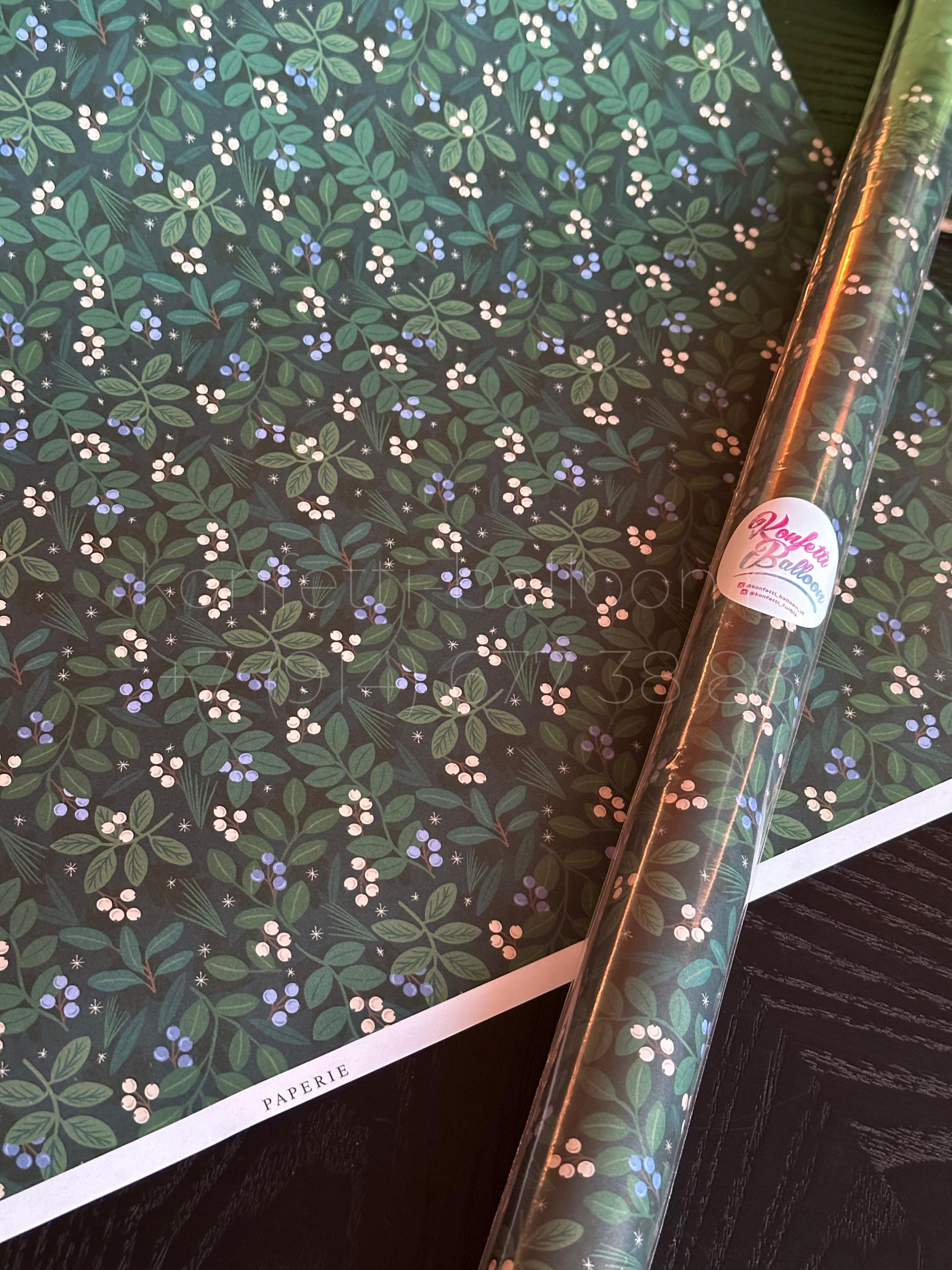 Упаковочная бумага Снежные ягодки PAPERIE