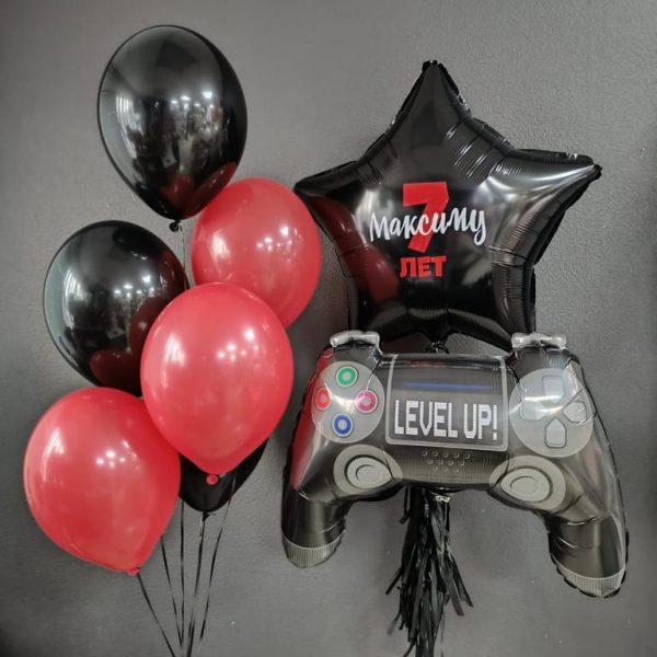 Композиция из гелиевых шаров с джойстиком на 7 лет
