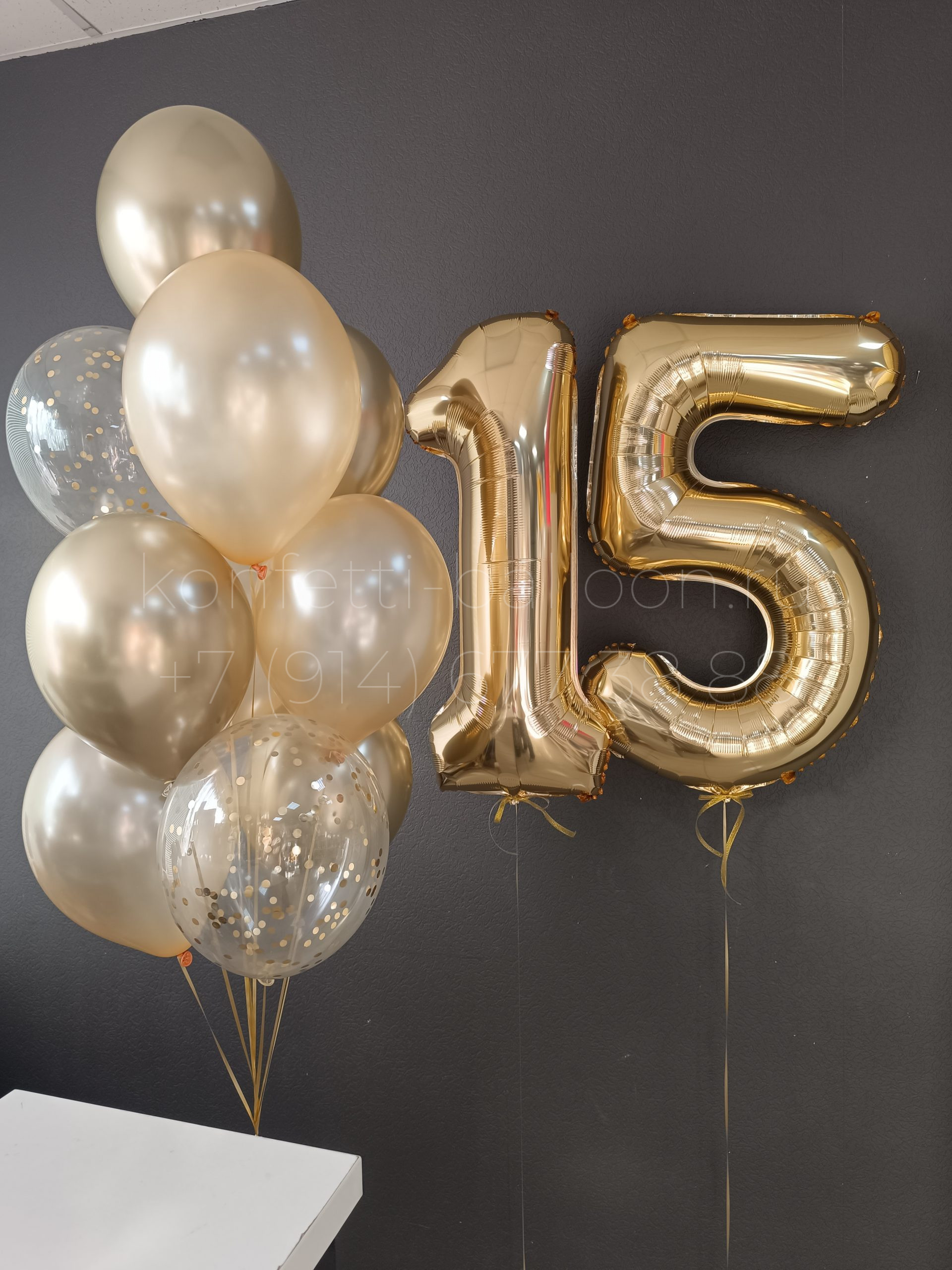 Композиция из гелиевых шаров на 15 лет для девочки
