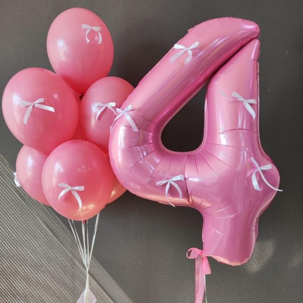 Композиция из гелиевых шаров на 4 года для девочки