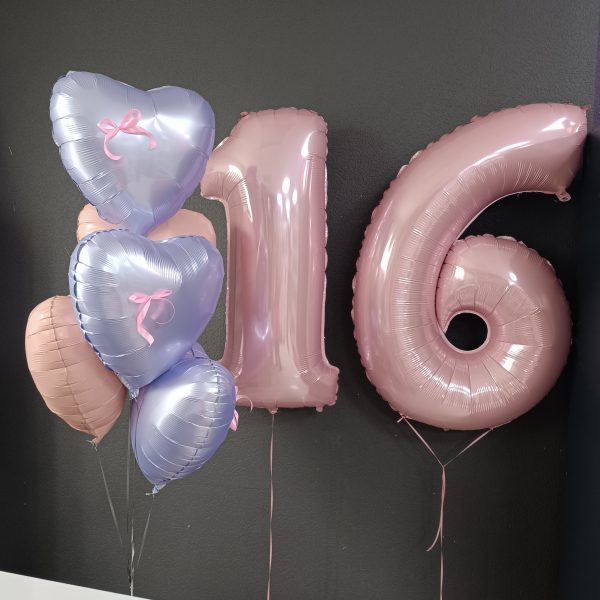 Композиция из гелиевых шаров на 16 лет для девочки