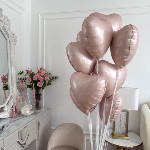 Композиция из гелиевых фольгированных сердец 10 шт