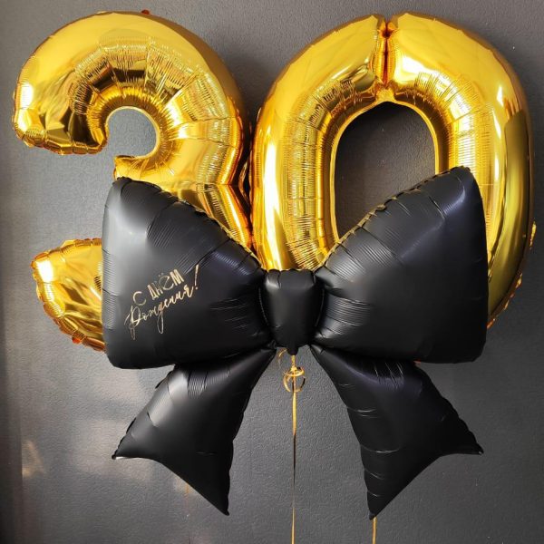 Композиция из гелиевых шаров на 30 лет для девушки