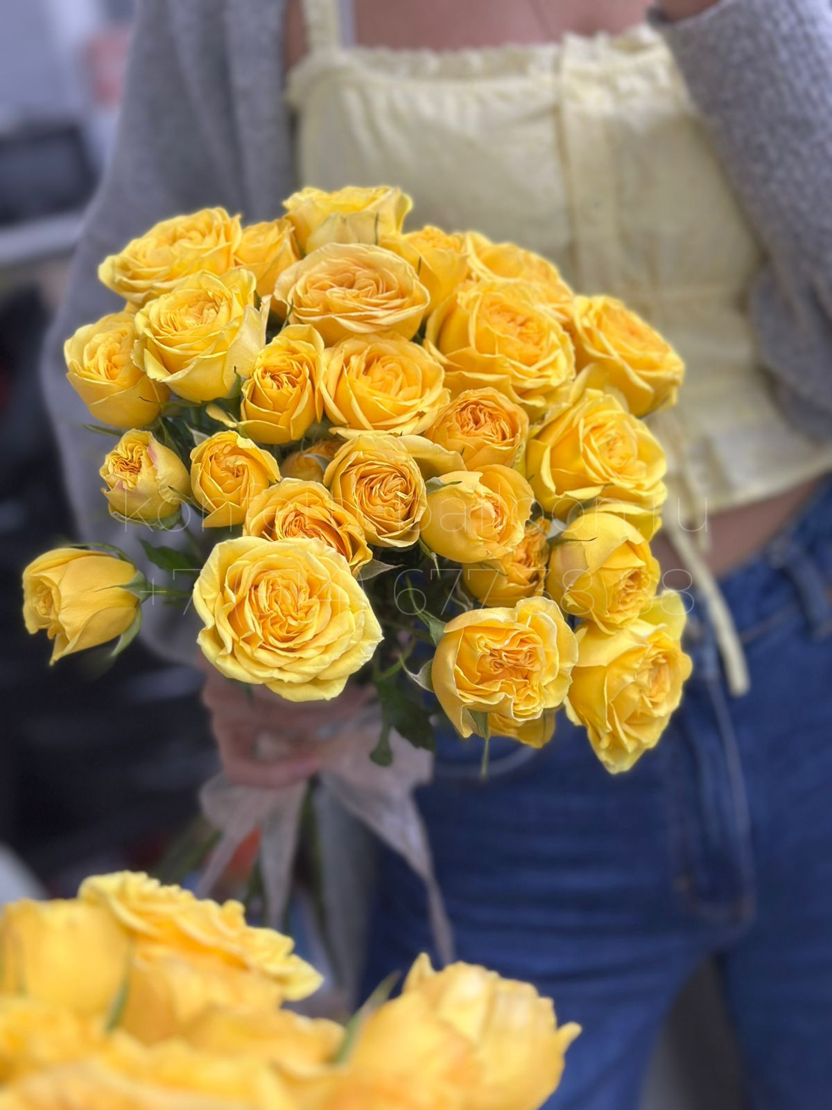 Букет цветов из кустовой розы