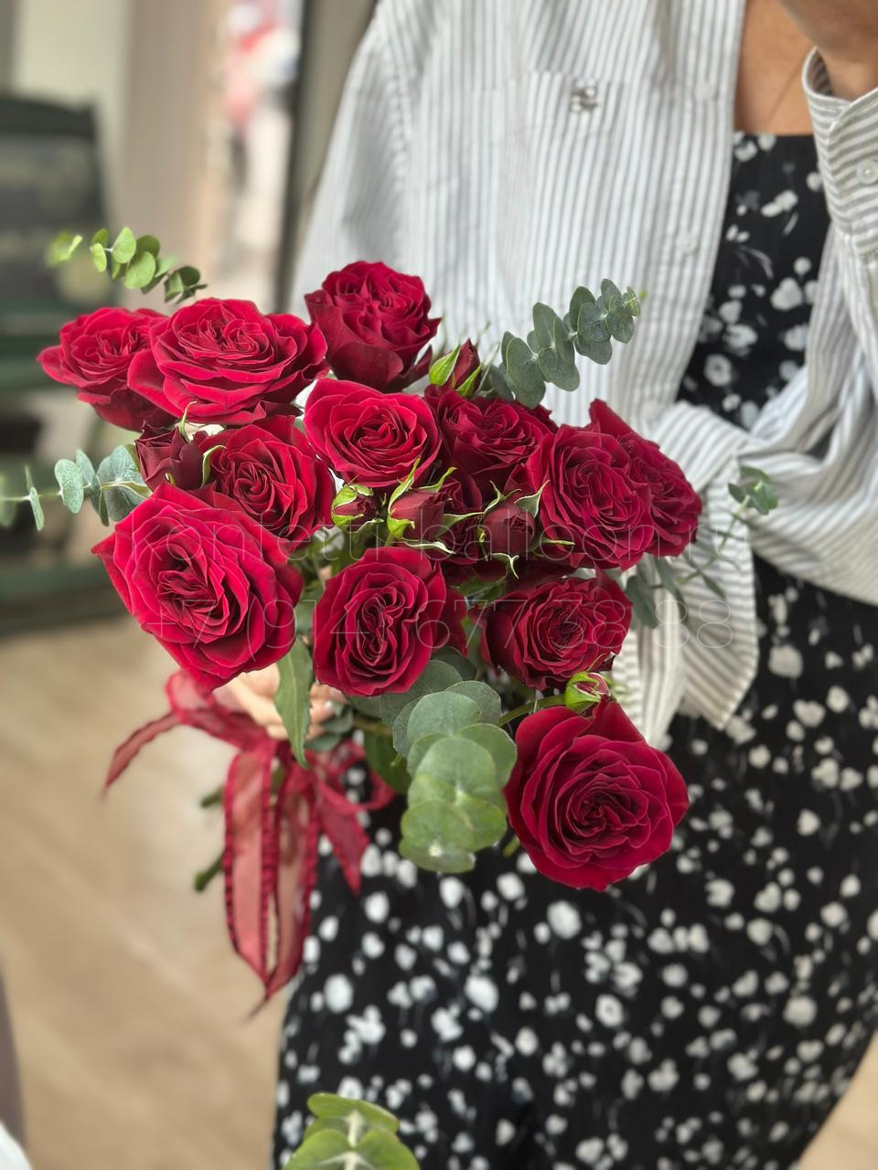 Букет цветов из кустовой розы