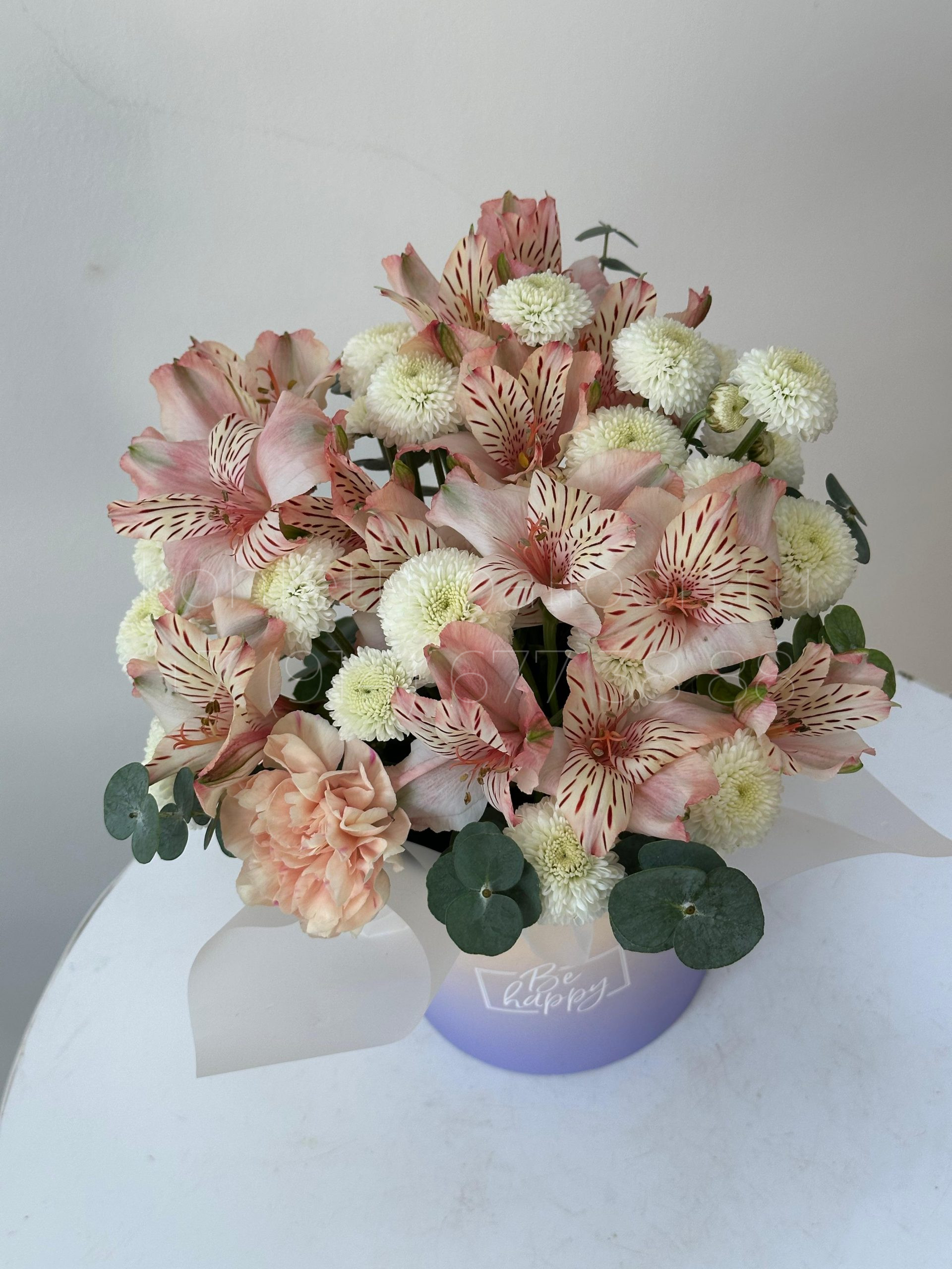 Мини бокс с миксом цветов в коробочке