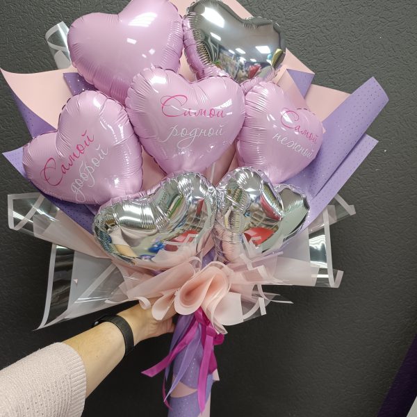 Крафтовый букет из фольгированных мини сердец размер S