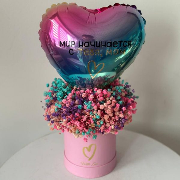 Мини бокс с гипсофилой и мини сердцем для мамы