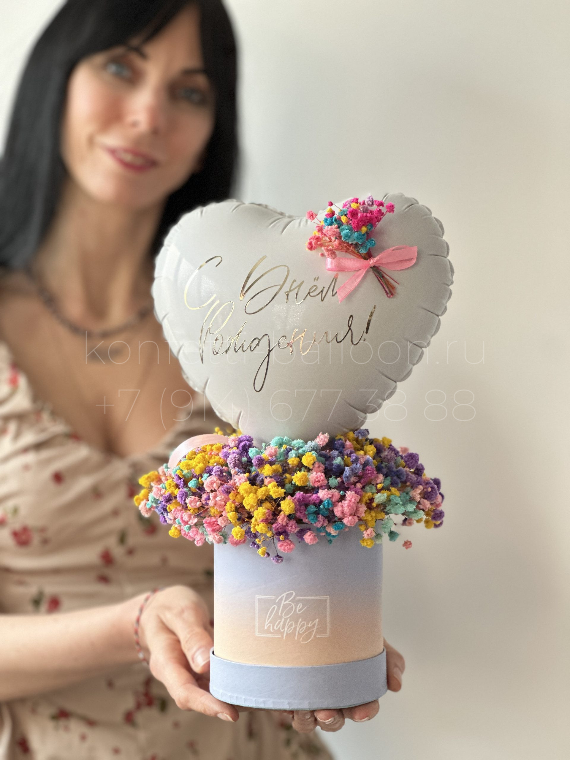 Мини бокс с гипсофилой и мини сердцем