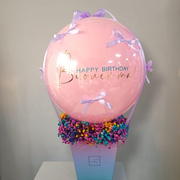 Бокс с гипсофилой и шаром со стеклянным эффектом